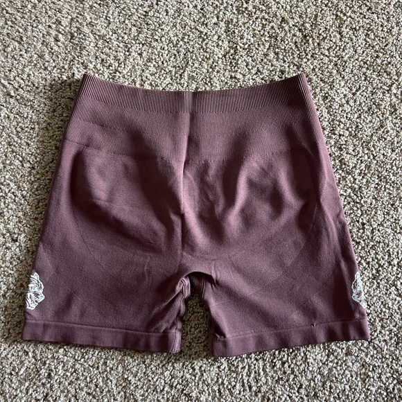 Darc Sport Pants - Darc Sport She Wolves Forever Seamless Everson Shorts in Rose